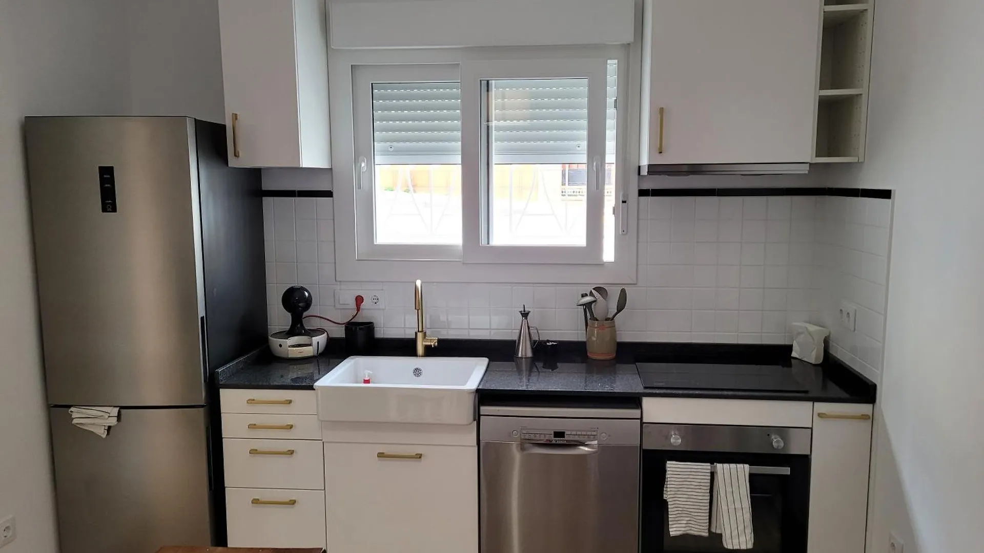 Apartamento Con Wifi, Patio Y Garaje Privado location