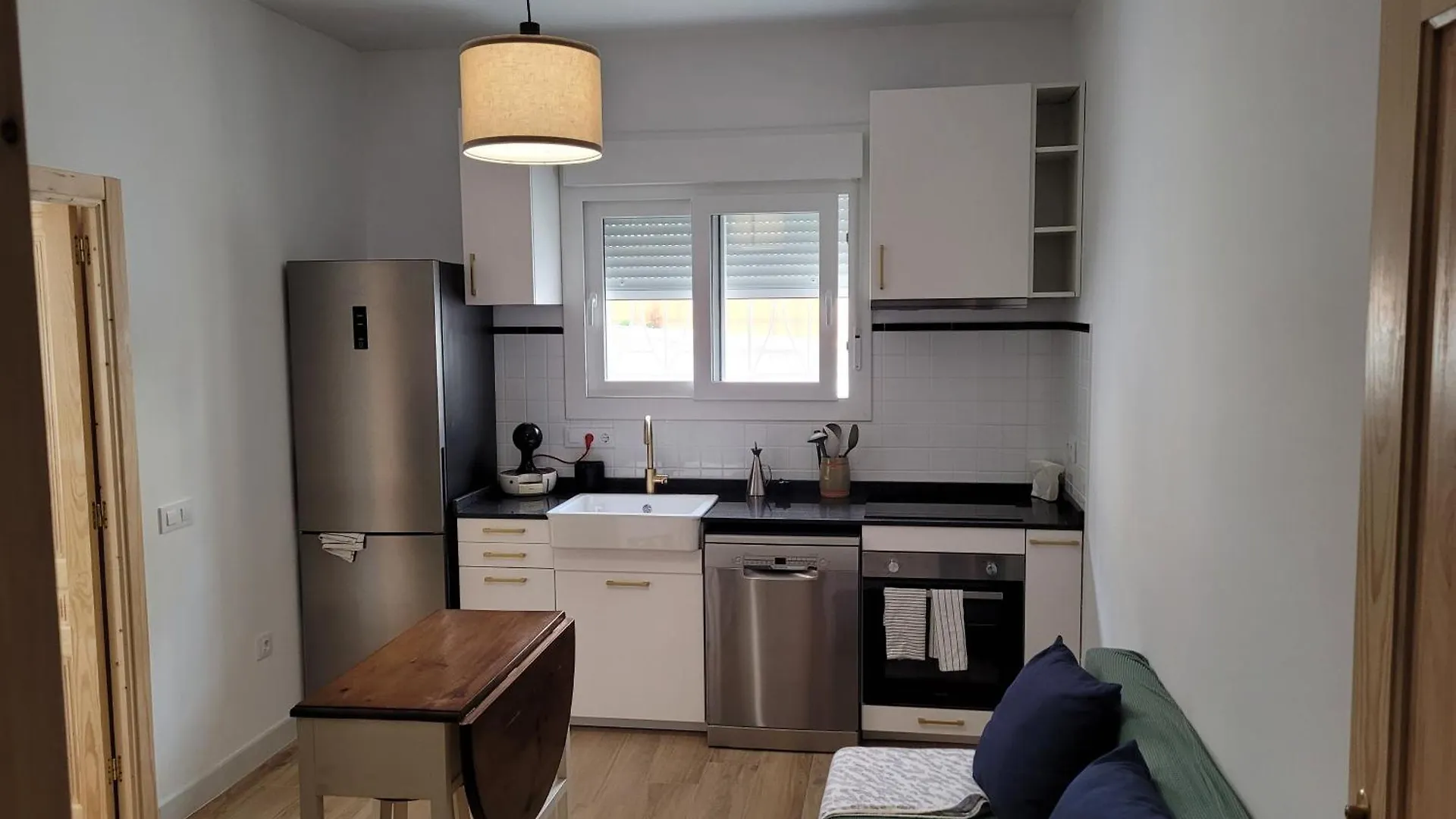 Apartamento Con Wifi, Patio Y Garaje Privado Alcala de Guadaira