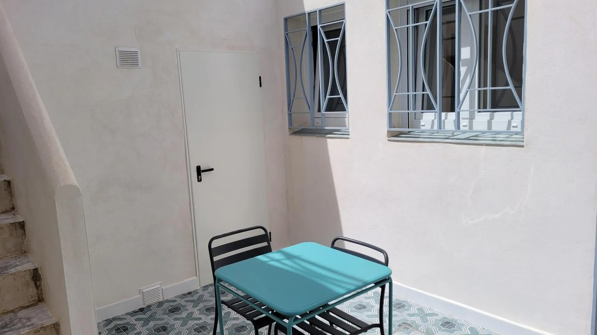 Apartamento Con Wifi, Patio Y Garaje Privado Alcala de Guadaira Spain