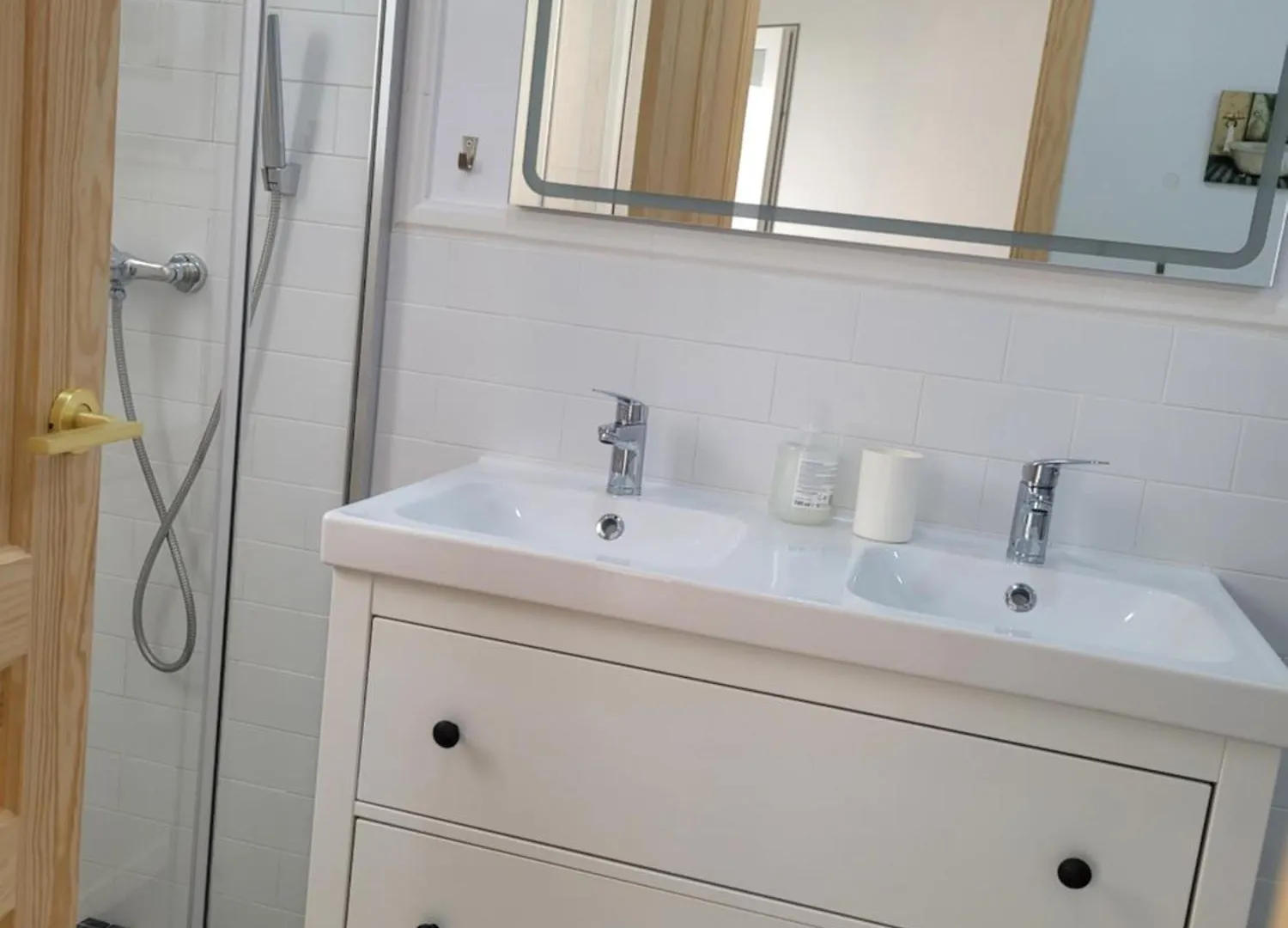 Apartamento Con Wifi, Patio Y Garaje Privado Alcala de Guadaira