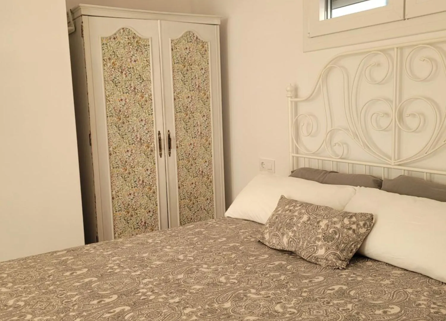 Apartamento Con Wifi, Patio Y Garaje Privado Alcala de Guadaira Spain