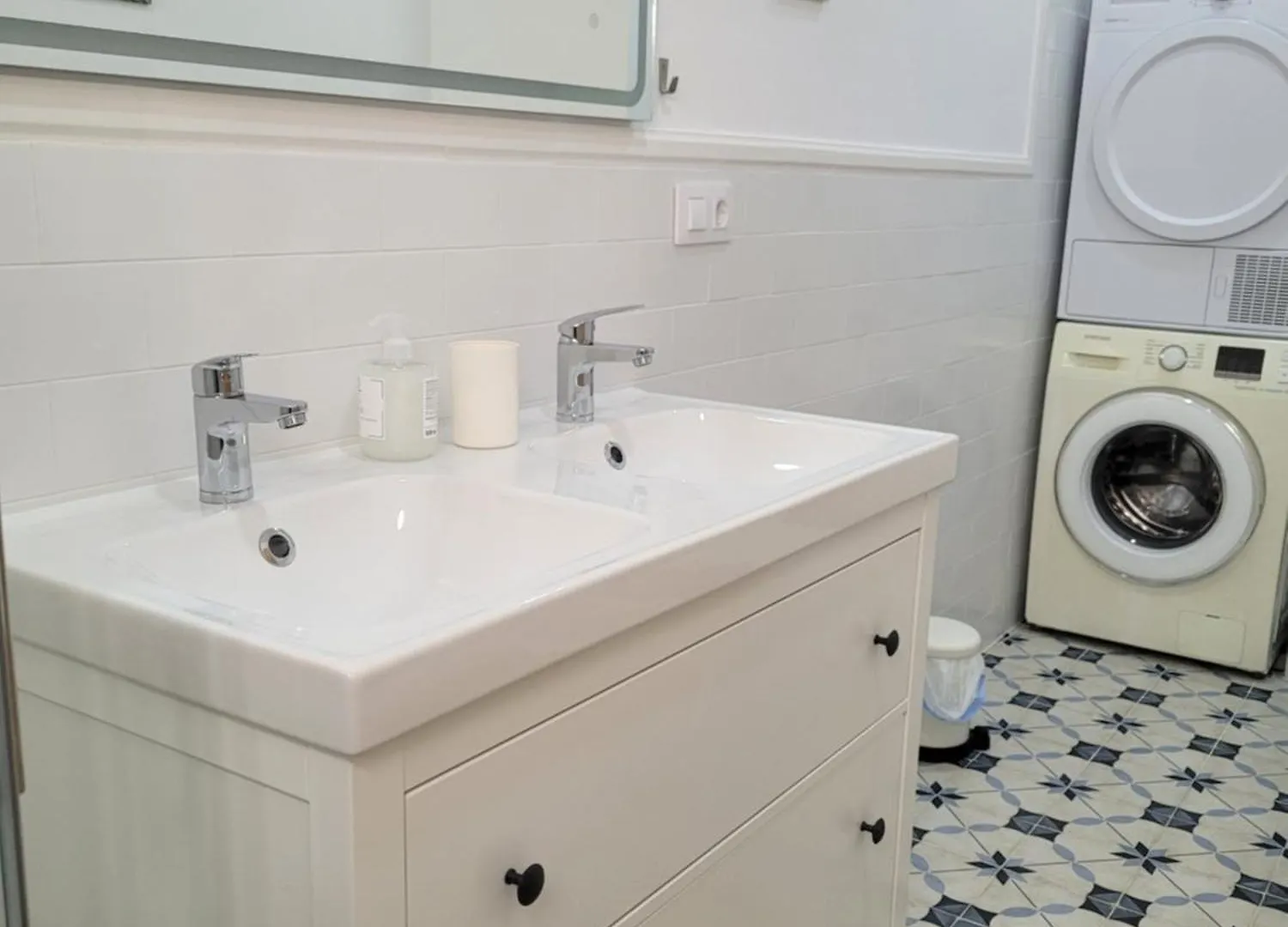 Apartment Apartamento Con Wifi, Patio Y Garaje Privado Alcala de Guadaira