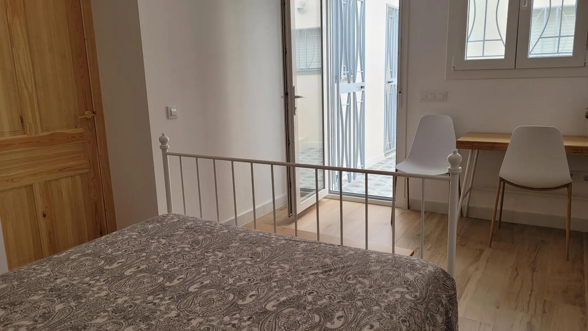Apartamento Con Wifi, Patio Y Garaje Privado Alcalá de Guadaira